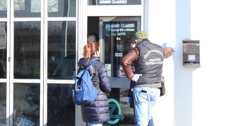 Omicidio Faenza, l'ex non sapeva che un'amica era rimasta a dormire Omicidio Faenza, l'ex non sapeva che un'amica era rimasta a dormire