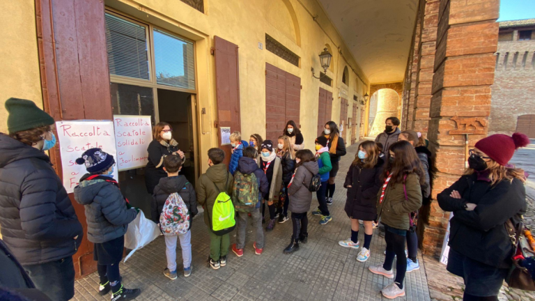 Forlimpopoli, donate oltre 300 scatole solidali Forlimpopoli, donate oltre 300 scatole solidali