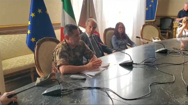 Figliuolo a Forlì. Alluvione, 20mila euro subito alle imprese danneggiate, poi altri 20mila: Ristori per 640 milioni VIDEO Figliuolo a Forlì. Alluvione, 20mila euro subito alle imprese danneggiate, poi altri 20mila: Ristori per 640 milioni VIDEO