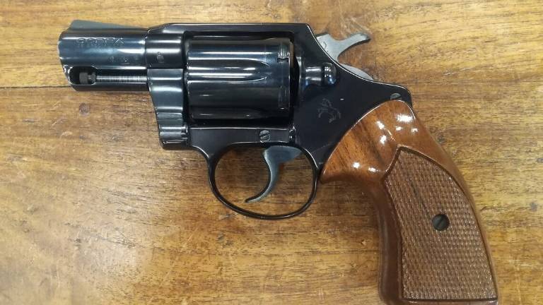 Dimentica una pistola carica nella toilette in un bagno al mare a Cesenatico: forlivese denunciato Dimentica una pistola carica nella toilette in un bagno al mare a Cesenatico: forlivese denunciato