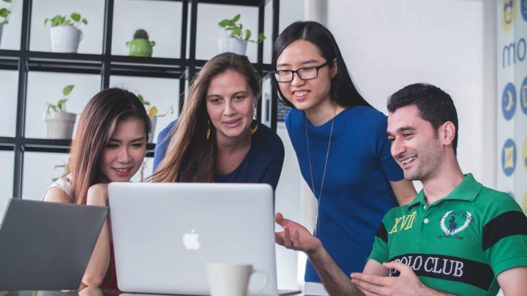 Soggiorni degli studenti all'estero: come iscriversi alle borse di studio tramite Intercultura Soggiorni degli studenti all'estero: come iscriversi alle borse di studio tramite Intercultura