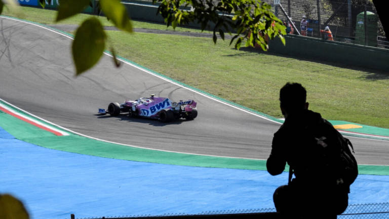 Imola, i bolidi della F1 sono tornati e sono tanti gli appassionati Imola, i bolidi della F1 sono tornati e sono tanti gli appassionati