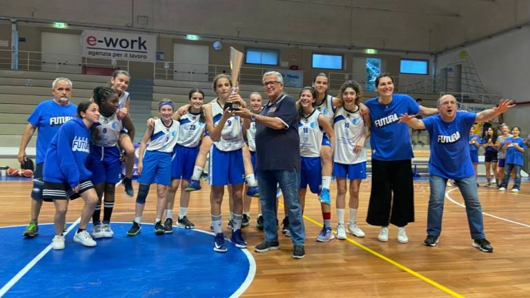 Basket donne, Futura Faenza campione regionale Under 13 Basket donne, Futura Faenza campione regionale Under 13