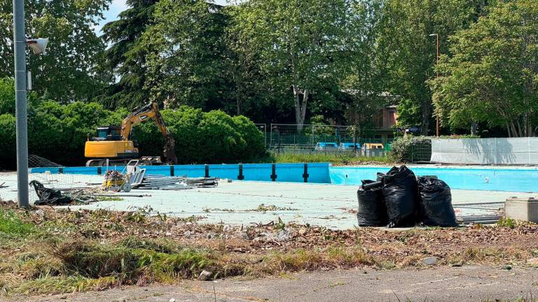 Cesena, piscina: è partito il cantiere Cesena, piscina: è partito il cantiere
