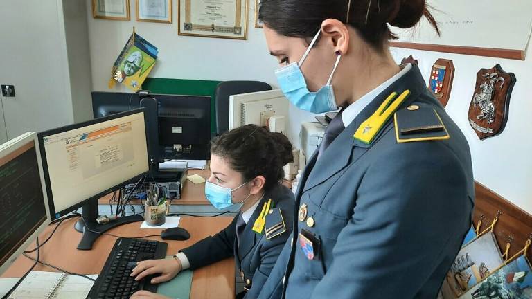 Reddito di cittadinanza: 65 segnalati e 10 denunciati dalla Finanza Reddito di cittadinanza: 65 segnalati e 10 denunciati dalla Finanza