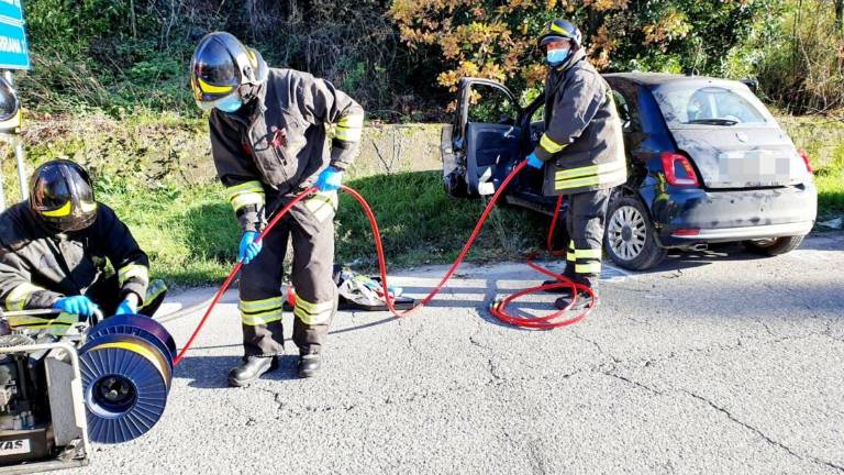 Rimini. Scontro sulla Marecchiese, un 18enne ferito grave Rimini. Scontro sulla Marecchiese, un 18enne ferito grave
