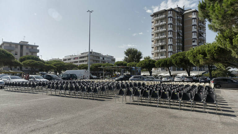 Lido Adriano: piazza Vivaldi da parcheggio diverrà “hub culturale” Lido Adriano: piazza Vivaldi da parcheggio diverrà “hub culturale”