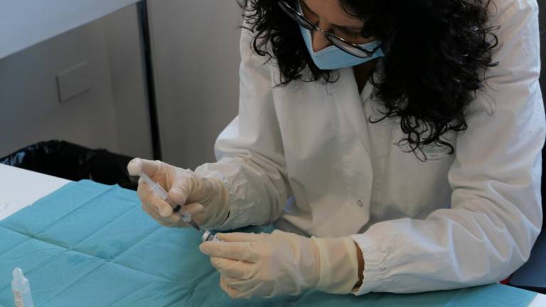 Ripartite le vaccinazioni con AstraZeneca. Le informazioni utili Ripartite le vaccinazioni con AstraZeneca. Le informazioni utili