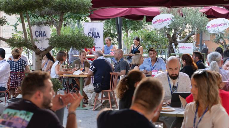 Cesena, gli imprenditori si confrontano: tutto esaurito all'aperitivo di networking di Cna Cesena, gli imprenditori si confrontano: tutto esaurito all'aperitivo di networking di Cna