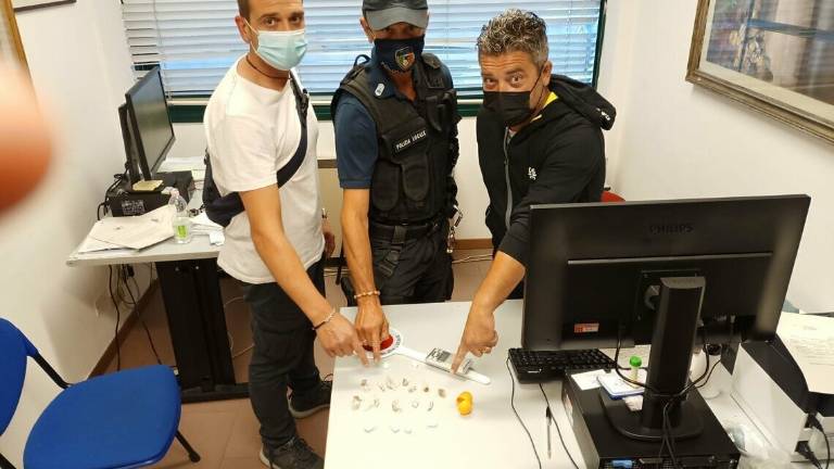 Rimini: tre minori tentano di introdursi nel Ceis di notte, uno denunciato Rimini: tre minori tentano di introdursi nel Ceis di notte, uno denunciato