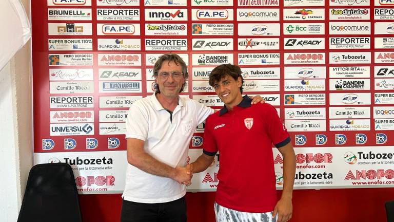 Calcio D, Diego Rossi per la difesa del Forlì Calcio D, Diego Rossi per la difesa del Forlì