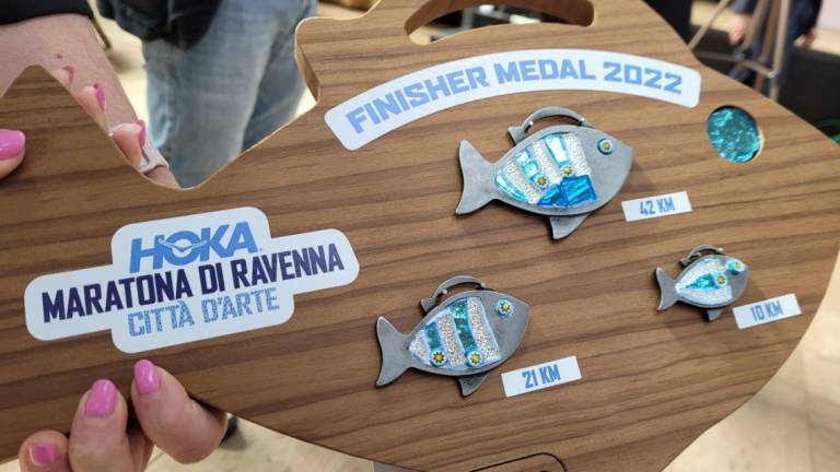 Maratona di Ravenna: ecco le nuove medaglie - Gallery Maratona di Ravenna: ecco le nuove medaglie - Gallery
