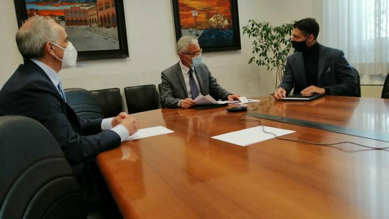 Criminalità: firmato protocollo d'intesa in prefettura a Rimini Criminalità: firmato protocollo d'intesa in prefettura a Rimini