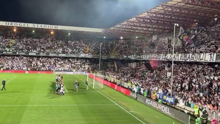 Calcio C, un Romagna mia da brividi al Manuzzi per Cesena-Vicenza VIDEO Calcio C, un Romagna mia da brividi al Manuzzi per Cesena-Vicenza VIDEO