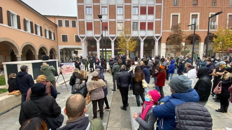 Freddo e molte più mascherine al No paura day 2 di Cesena Freddo e molte più mascherine al No paura day 2 di Cesena