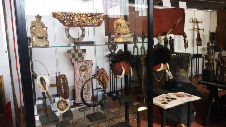 Cesena, la mostra C'era una volta con l'arte tribale in Fiera Cesena, la mostra C'era una volta con l'arte tribale in Fiera