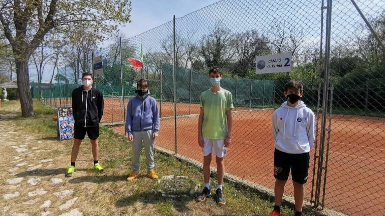 Tennis, battute finali al torneo del Maretennis Tennis, battute finali al torneo del Maretennis