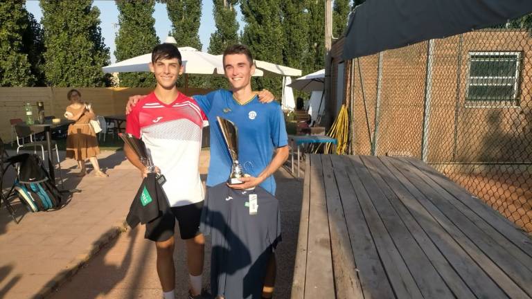 Tennis, Bruno Rossi detta legge nella finale di Torre Pedrera Tennis, Bruno Rossi detta legge nella finale di Torre Pedrera