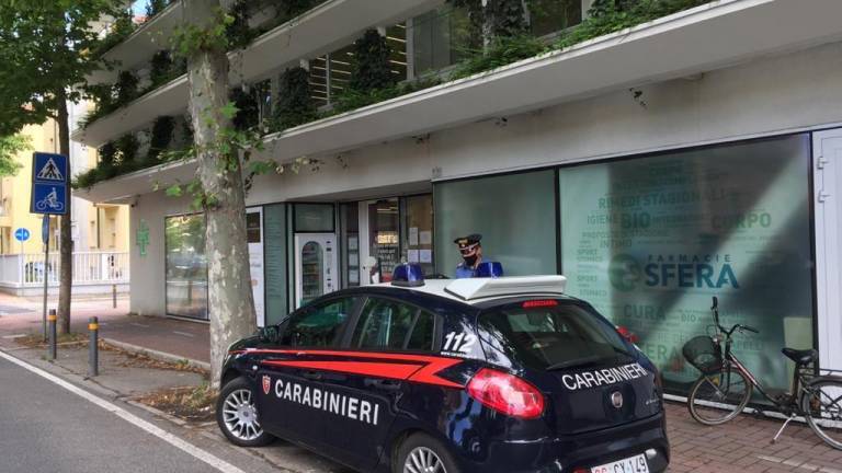 Imola, rapina alla farmacia della stazione arrestato 42enne Imola, rapina alla farmacia della stazione arrestato 42enne