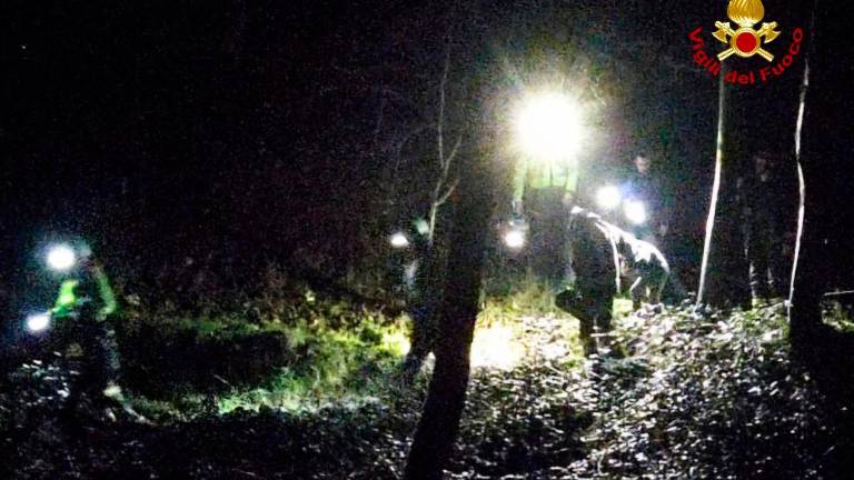Dispersi nel buio con due bambini sul sentiero per Acquacheta: famiglia tedesca messa in salvo Dispersi nel buio con due bambini sul sentiero per Acquacheta: famiglia tedesca messa in salvo