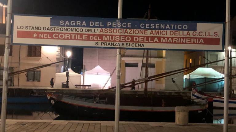 Cesenatico, “il pesce fa festa 2023”: partenza col botto VIDEO GALLERY Cesenatico, “il pesce fa festa 2023”: partenza col botto VIDEO GALLERY