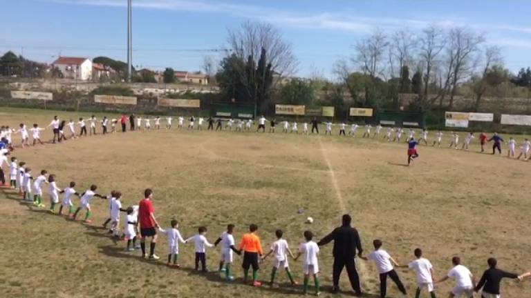 Calcio, la gioia di stare insieme: l'allenamento inclusivo di Compagnia dell'Albero Ravenna e Bologna VIDEO Calcio, la gioia di stare insieme: l'allenamento inclusivo di Compagnia dell'Albero Ravenna e Bologna VIDEO