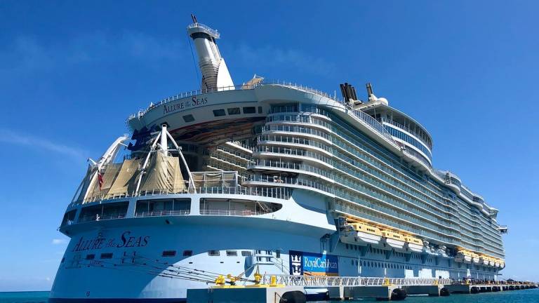 Ravenna, le crociere del gruppo Royal Caribbean valgono quasi 300.000 turisti all'anno al porto Ravenna, le crociere del gruppo Royal Caribbean valgono quasi 300.000 turisti all'anno al porto