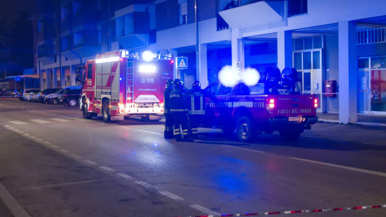 Fuga di gas, evacuato palazzo in via Rubicone a Ravenna Fuga di gas, evacuato palazzo in via Rubicone a Ravenna