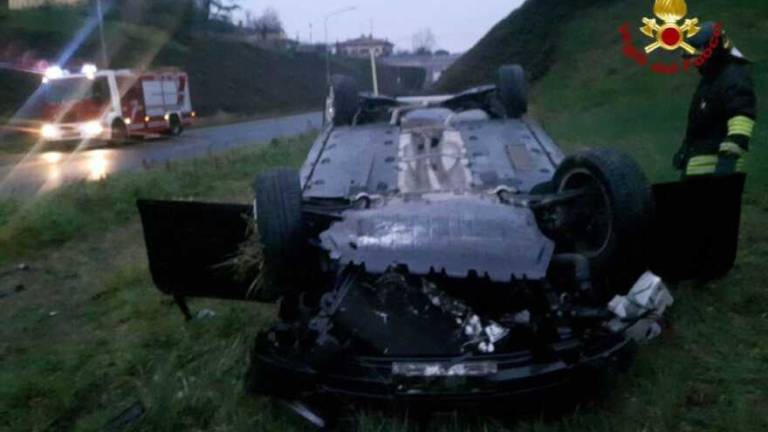 Cappotta sull'asse attrezzato a Imola, grave un 35enne di Fontanelice Cappotta sull'asse attrezzato a Imola, grave un 35enne di Fontanelice
