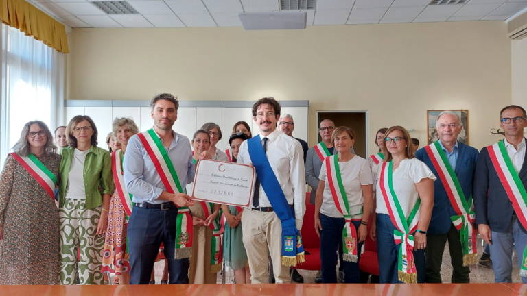 Faenza, alla Manfrediana oltre 27mila euro dalla rete delle biblioteche vicentine Faenza, alla Manfrediana oltre 27mila euro dalla rete delle biblioteche vicentine