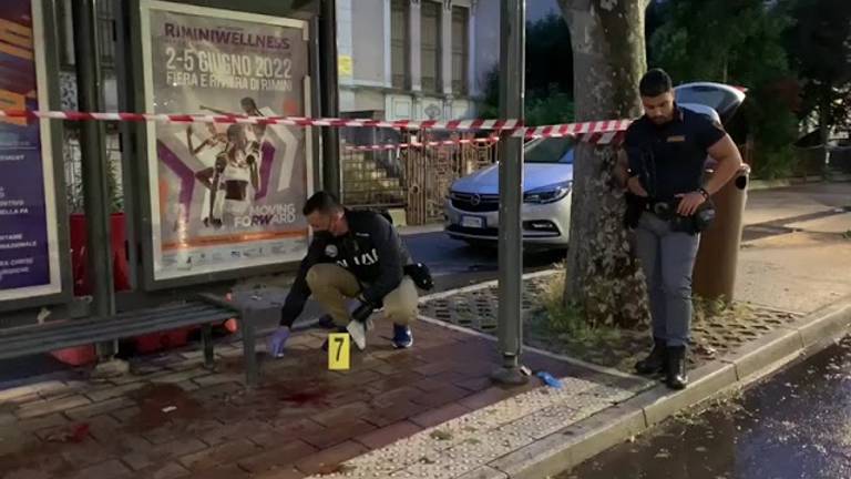 Rimini, ferito con un coccio di vetro alla stazione: grave 17enne VIDEO Rimini, ferito con un coccio di vetro alla stazione: grave 17enne VIDEO