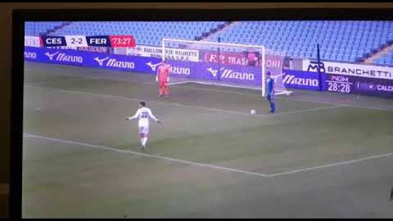 Calcio C, il clamoroso rigore non concesso al Cesena al 74' (Video) Calcio C, il clamoroso rigore non concesso al Cesena al 74' (Video)