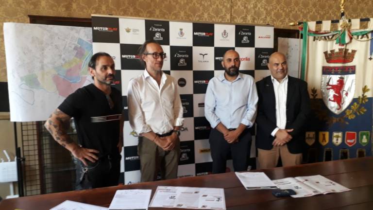 Faenza, festival della moto con esibizioni, incontri, storie Faenza, festival della moto con esibizioni, incontri, storie