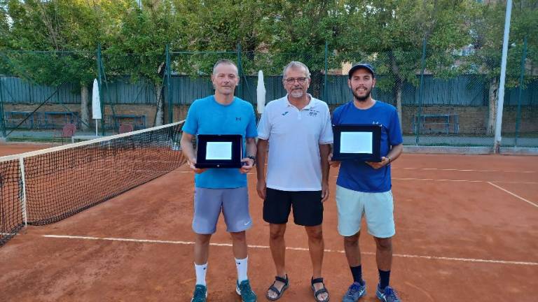 Tennis, Luca Padovani vince il Trofeo 3 Bis al Ct Cicconetti Tennis, Luca Padovani vince il Trofeo 3 Bis al Ct Cicconetti