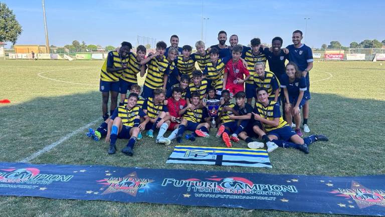 Calcio, Il Parma batte 1-0 l'Hellas Verona e firma la 9ª edizione della Ravenna Top Cup Calcio, Il Parma batte 1-0 l'Hellas Verona e firma la 9ª edizione della Ravenna Top Cup