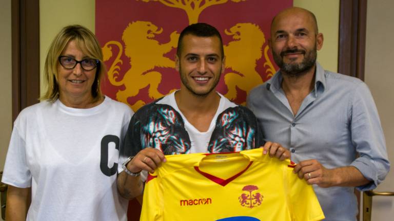 Calcio serie C, il Ravenna ufficializza l'ingaggio di Giovinco Calcio serie C, il Ravenna ufficializza l'ingaggio di Giovinco