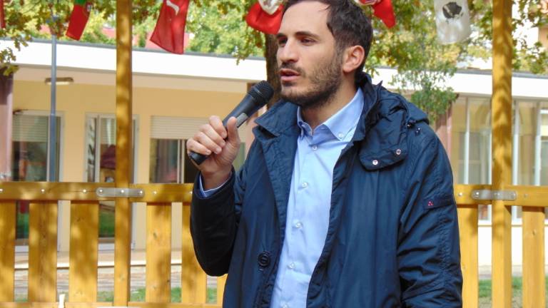 Covid, il sindaco di Cesena attacca: Medici no vax reintegrati e si chiede il Super Green Pass ai familiari dei pazienti Covid, il sindaco di Cesena attacca: Medici no vax reintegrati e si chiede il Super Green Pass ai familiari dei pazienti