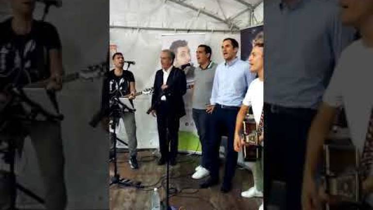 I sindaci di Cesena, Forlì, Ravenna e Rimini cantano Romagna mia I sindaci di Cesena, Forlì, Ravenna e Rimini cantano Romagna mia