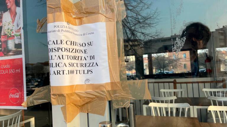 Kebab chiuso per sicurezza, i gestori: “Anche noi siamo vittime dei malviventi che gravitano in zona stazione a Cesena” Kebab chiuso per sicurezza, i gestori: “Anche noi siamo vittime dei malviventi che gravitano in zona stazione a Cesena”