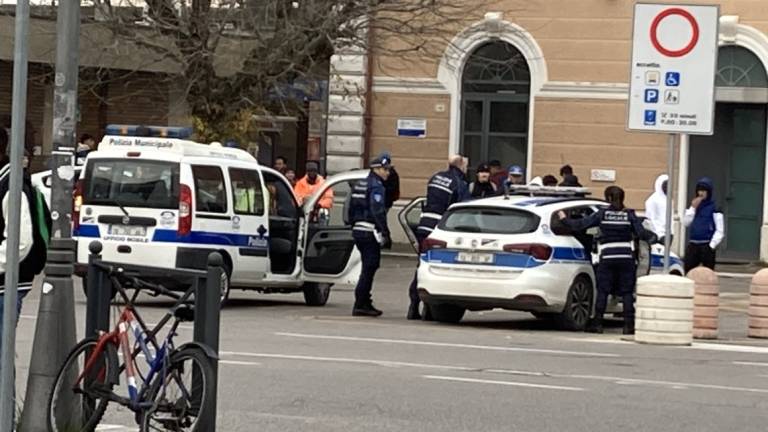 Cesena, la polizia locale grazie alle telecamere individua l'autore dell'aggressione al taxista alla stazione Cesena, la polizia locale grazie alle telecamere individua l'autore dell'aggressione al taxista alla stazione