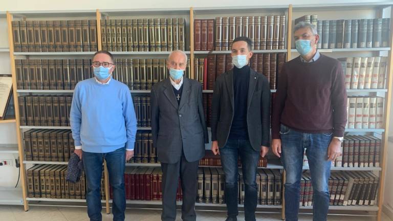 Preziosa donazione di Monsignor Ridolfi alla Biblioteca di Cesenatico Preziosa donazione di Monsignor Ridolfi alla Biblioteca di Cesenatico
