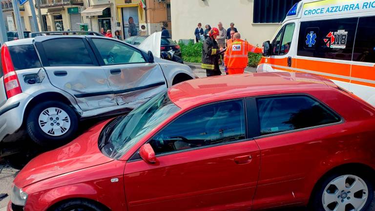 Rimini, pauroso incidente in via Raganella: traffico congestionato sulla Marecchiese - Gallery