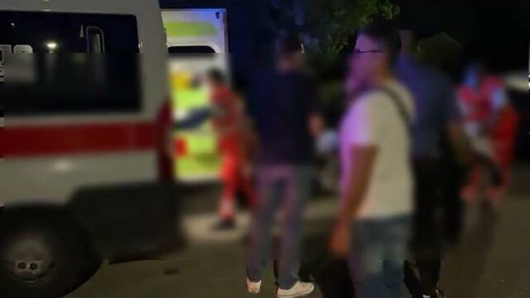 Coltellate alla gola in stazione a Cesenatico / VIDEO l'aggressore portato via dai carabinieri Coltellate alla gola in stazione a Cesenatico / VIDEO l'aggressore portato via dai carabinieri
