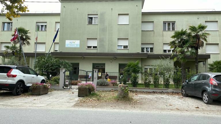 Nella colonia di Cesenatico 36 positivi provenienti dal Trentino Nella colonia di Cesenatico 36 positivi provenienti dal Trentino
