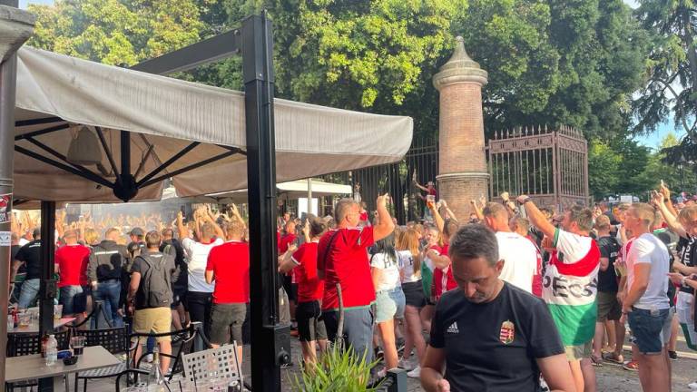Scontri a Cesena dopo Italia - Ungheria: già comminate le prime denunce e proposte di Daspo Scontri a Cesena dopo Italia - Ungheria: già comminate le prime denunce e proposte di Daspo