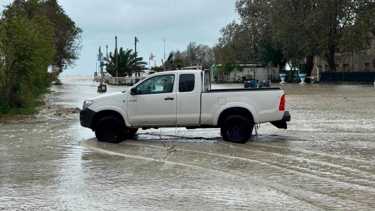 Cesenatico, i Vigili del Fuoco salvano una donna disabile bloccata in uno stabilimento balneare VIDEO GALLERY Cesenatico, i Vigili del Fuoco salvano una donna disabile bloccata in uno stabilimento balneare VIDEO GALLERY
