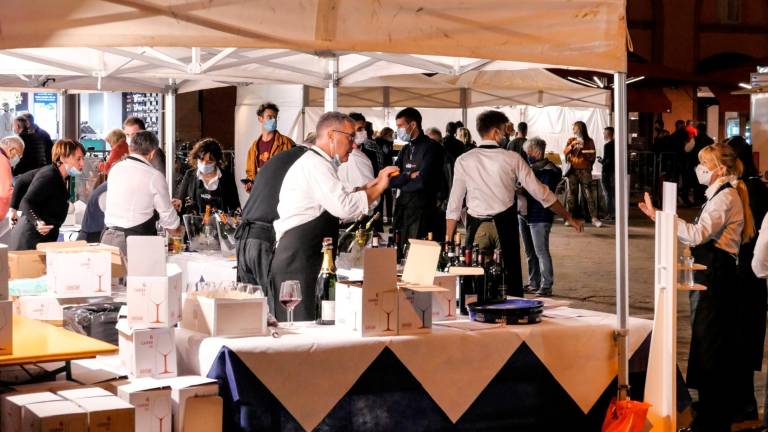 Imola, via libera a gazebo e dehors per gli eventi in pista e in centro Imola, via libera a gazebo e dehors per gli eventi in pista e in centro
