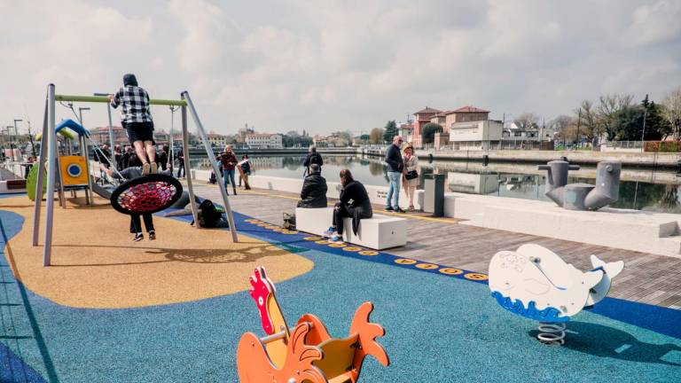 Ravenna, passeggiata lungocanale Candiano: inaugurato il secondo tratto - Gallery Ravenna, passeggiata lungocanale Candiano: inaugurato il secondo tratto - Gallery