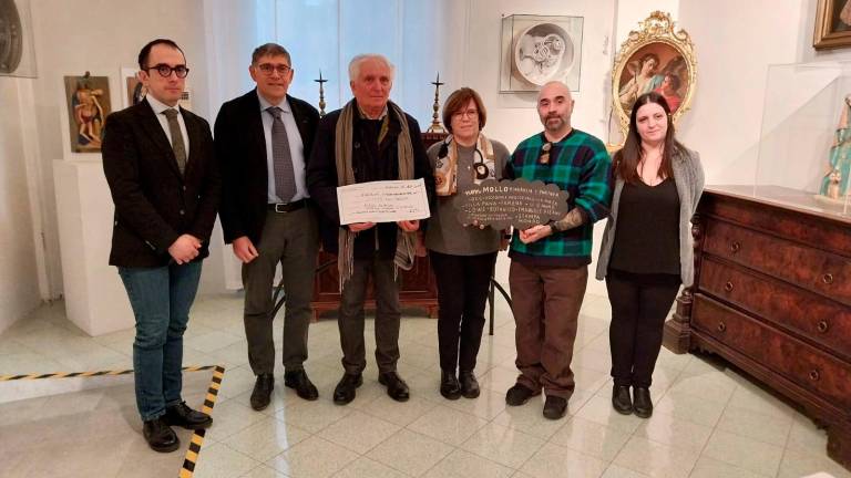 Faenza, da Accademia Medievale e “Non Mollo” una donazione per l’ospedale Faenza, da Accademia Medievale e “Non Mollo” una donazione per l’ospedale