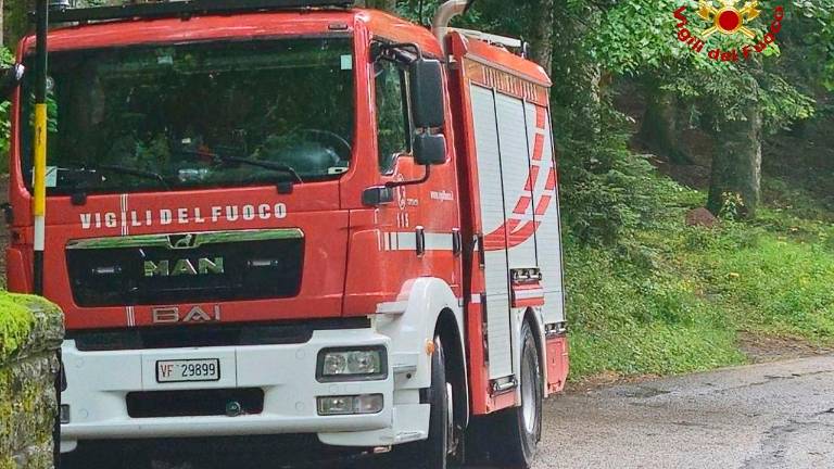 Si perdono nel sentiero all’Acquacheta e chiamano i Vigili del Fuoco: soccorso un gruppo di 4 adulti e 2 bambini Si perdono nel sentiero all’Acquacheta e chiamano i Vigili del Fuoco: soccorso un gruppo di 4 adulti e 2 bambini